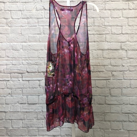 Volcom Sheer tank - Picture 2 of 8